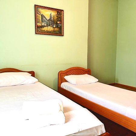 Berat Private Room In Haxhialiu Villa Luaran gambar
